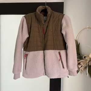 Brand new Billabong Sherpa Jacket